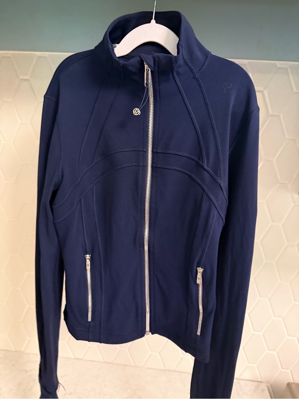 Lululemon Define Cropped Jacket - Picture 3 of 6